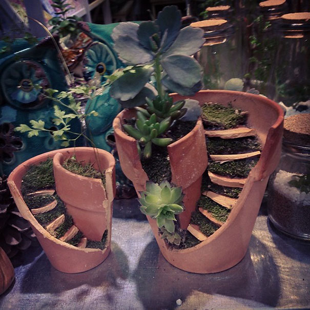 broken-pot-fairy-garden-05