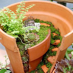 broken-pot-fairy-garden-15