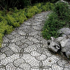 garden-pebble-paths-05