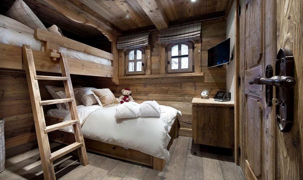 petit-chateau-a-luxury-ski-chalet-in-courchevel-11