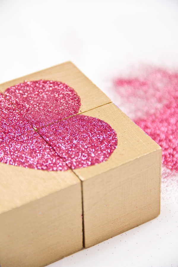 DIY-Glitter-Block-Puzzle-Valentine