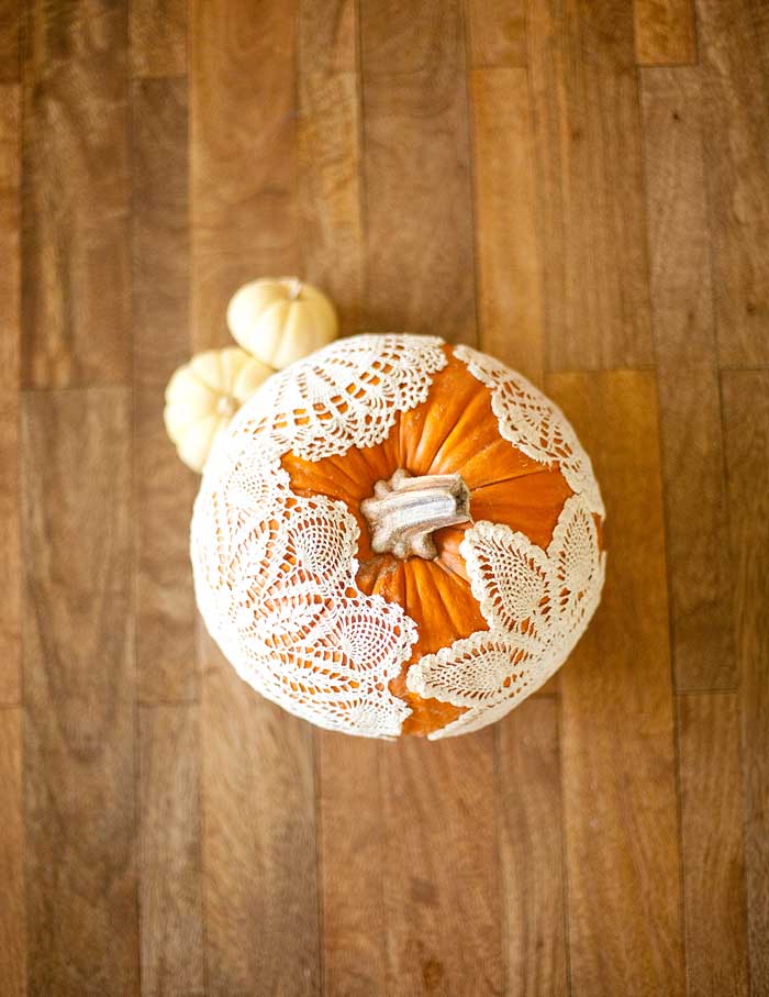 diy-inspiration-no-carve-pumpkin-round