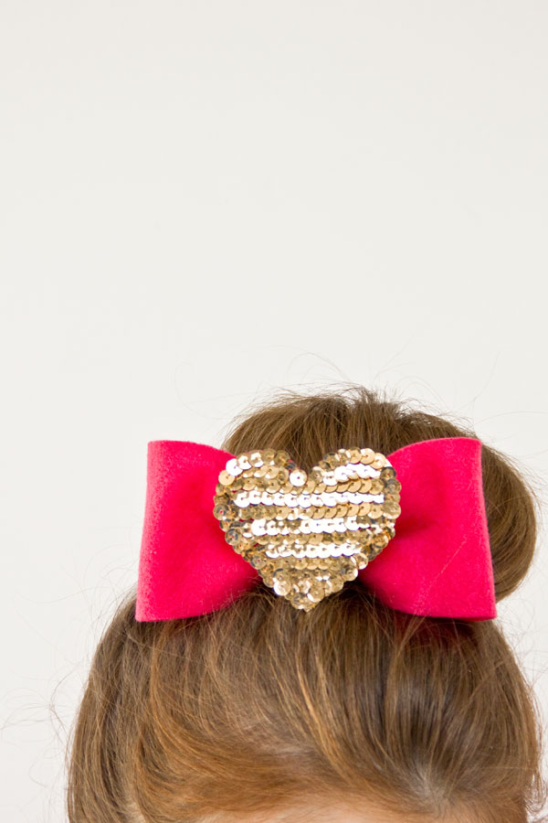 diy-sequin-heart-hair-bows