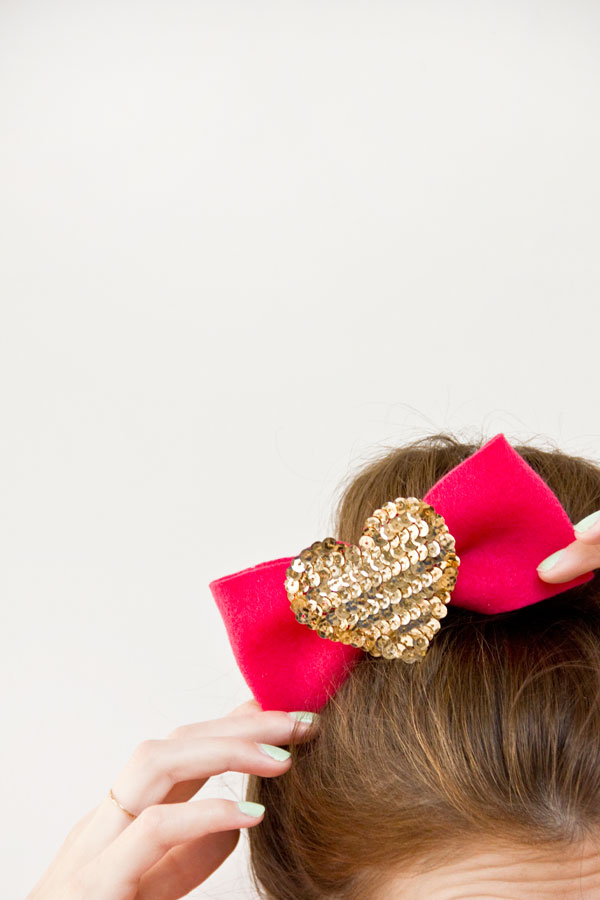 diy-sequin-heart-hair-bows