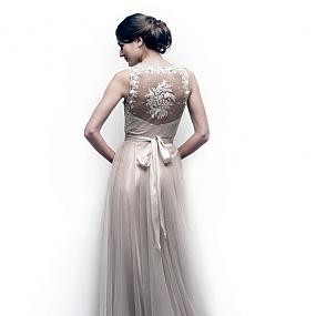 refined-wedding-dresses-by-catherine-deane