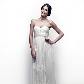 refined-wedding-dresses-by-catherine-deane