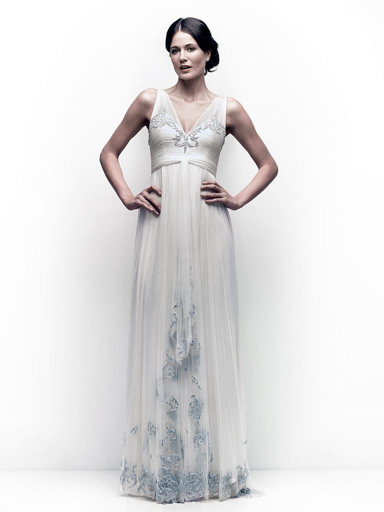 refined-wedding-dresses-by-catherine-deane