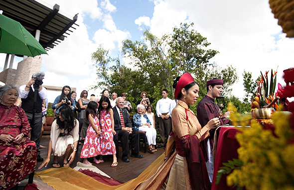 wedding-with-vietnamese-and-american-ceremonies