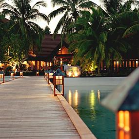 luxury-resort-maldives-08