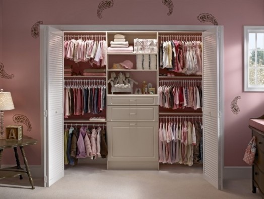 modern-kids-closet-organized-07
