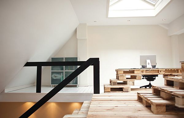 recycled-pallet-office-brandbase-amsterdam