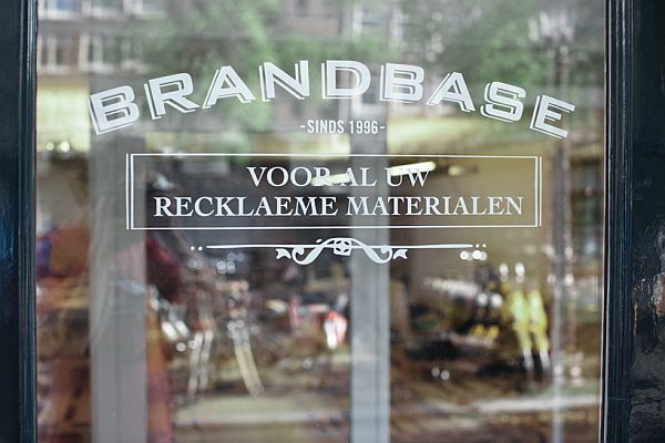 recycled-pallet-office-brandbase-amsterdam