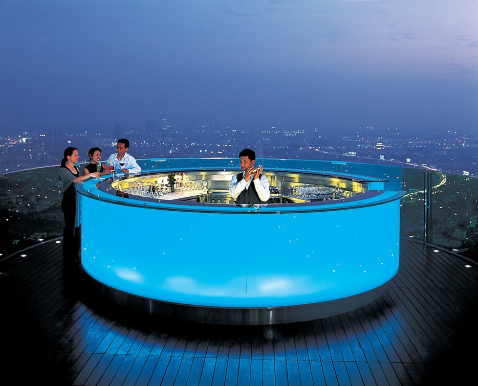 Дизайн интерьера бара Sky Bar