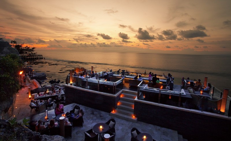Дизайн интерьера бара The Bali Rock Bar