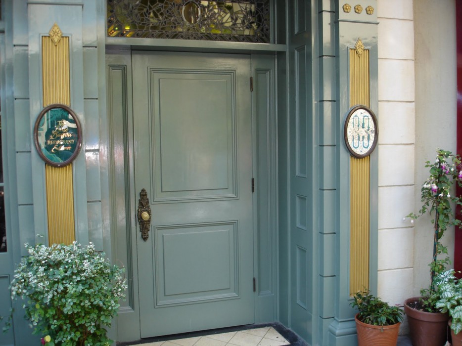 Дизайн интерьера бара Club 33