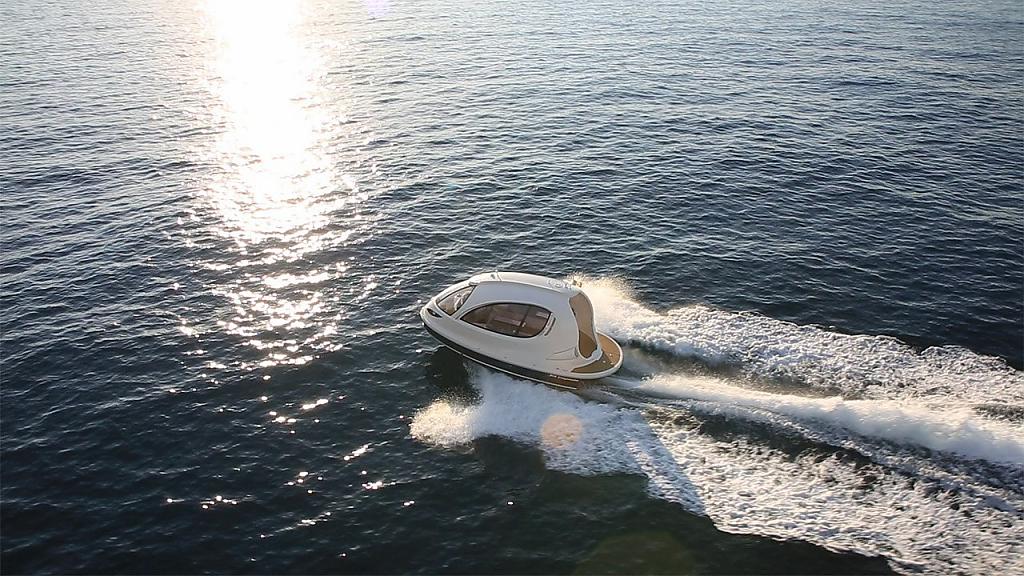 Мини яхта Jet Capsule