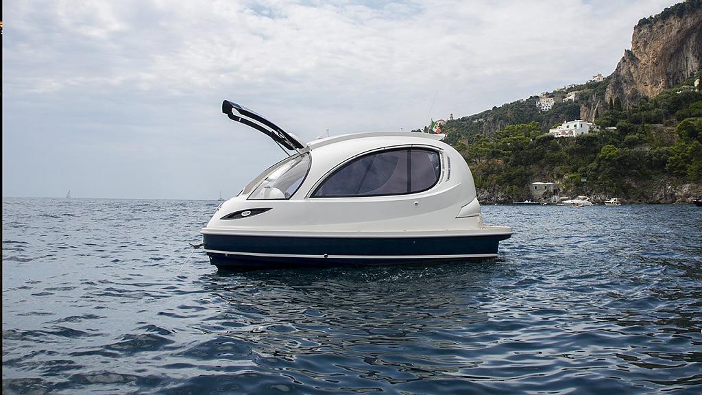 Мини яхта Jet Capsule