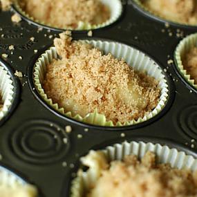 banana-crumb-muffins-recipe-05