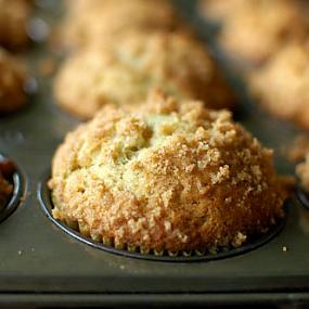 banana-crumb-muffins-recipe-07