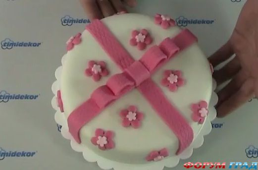 с розовым бантиком
