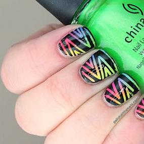 ways-to-rock-neon-nails-12