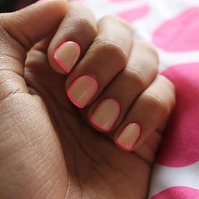 ways-to-rock-neon-nails-13