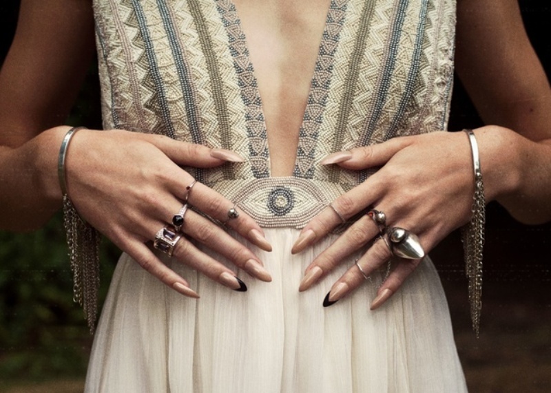 stylish-boho-chic-wedding-nails-ideas