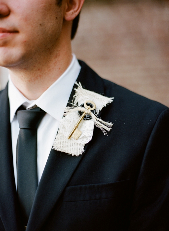 unique-boutonnieres-ideas-for-perfect-and-special-grooms