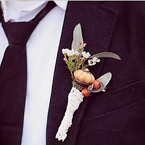 unique-boutonnieres-ideas-for-perfect-and-special-grooms-31