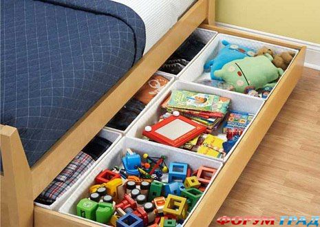 Хранение игрушек под кроватью