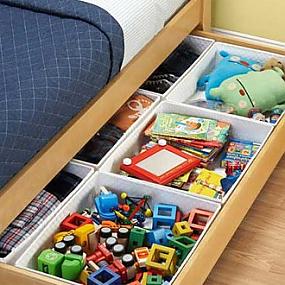 Хранение игрушек под кроватью