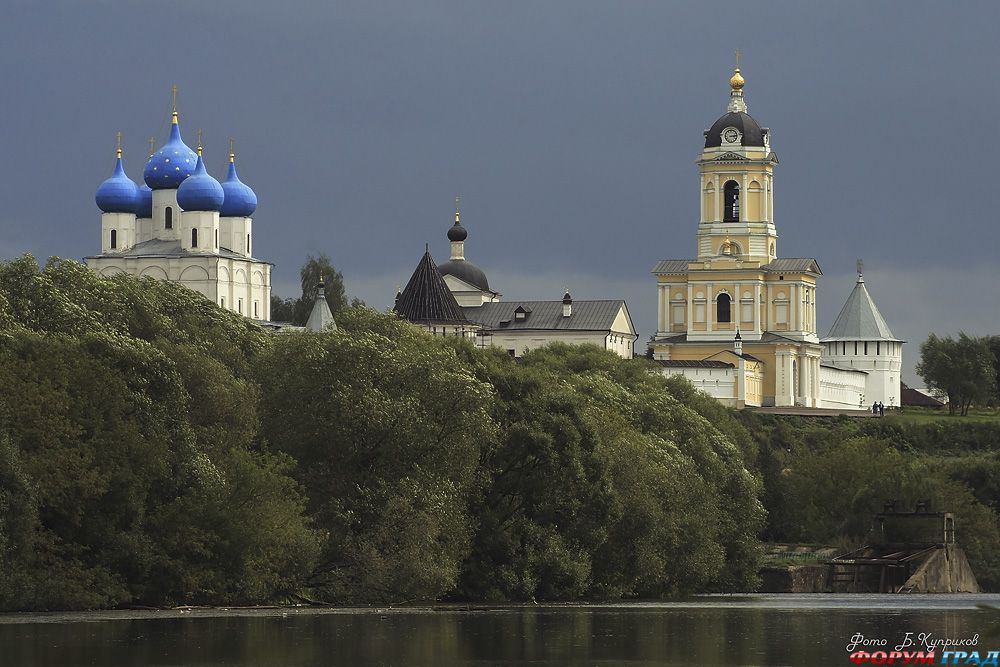 Храм