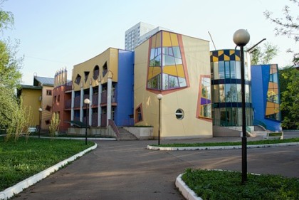 Shkola aytistov