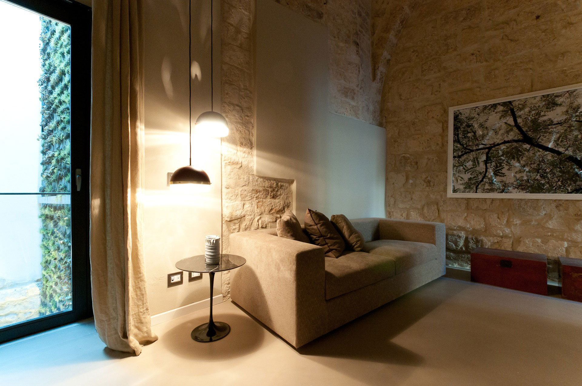 Отель в старинном здании - Palazzo Caló, Бари, Италия