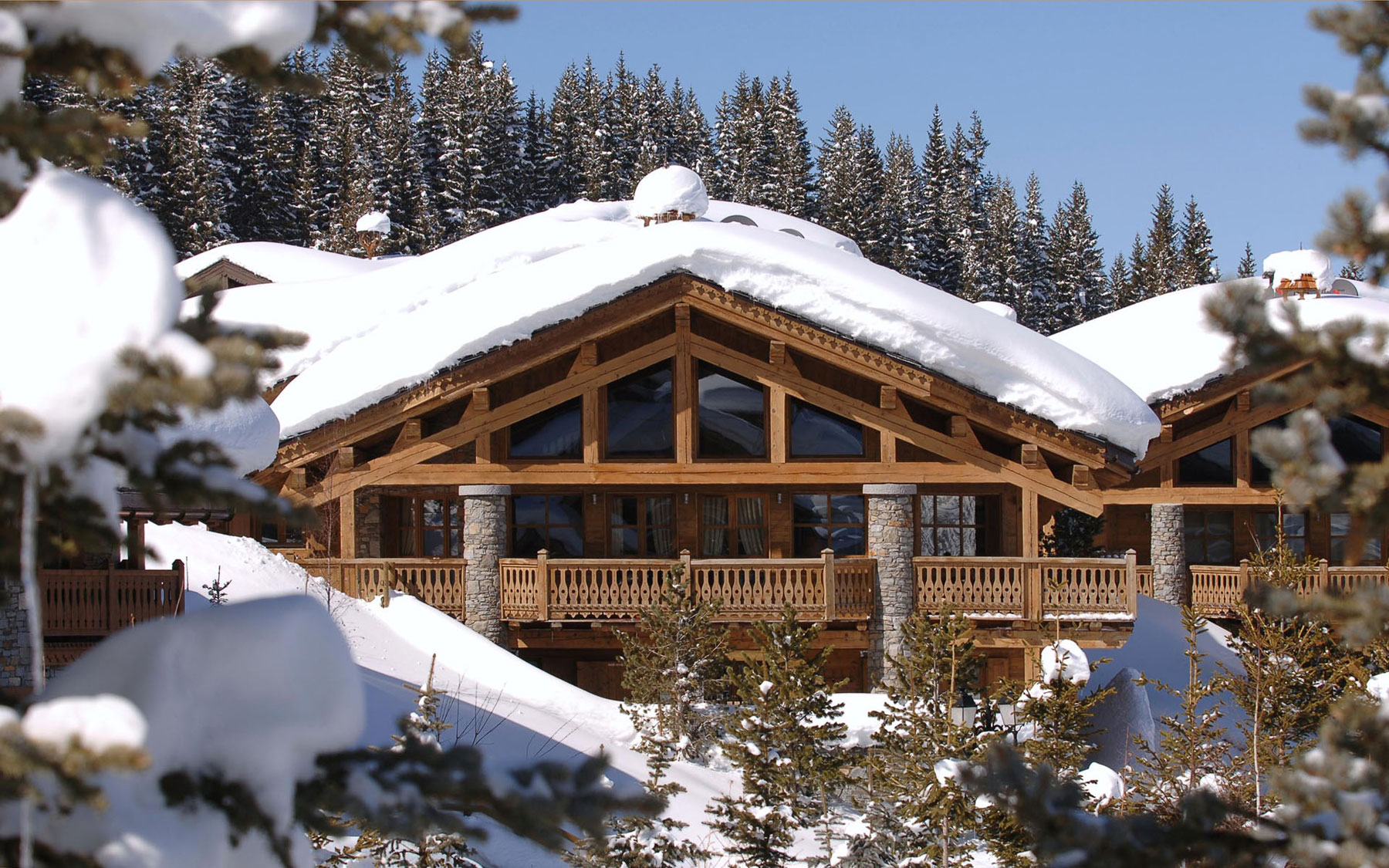 Роскошный отель Les Sorbiers на популярном лыжном курорте в Куршевеле
