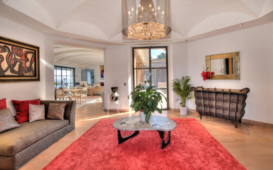 Комфортная валла Villa des Parcs в Сен-Тропе, Франция