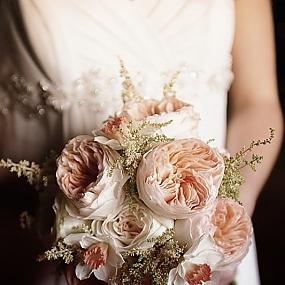 delicate-and-gentle-neutral-color-wedding-ideas-06