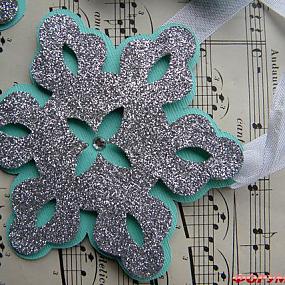 glitter-snowflake-handmade-12