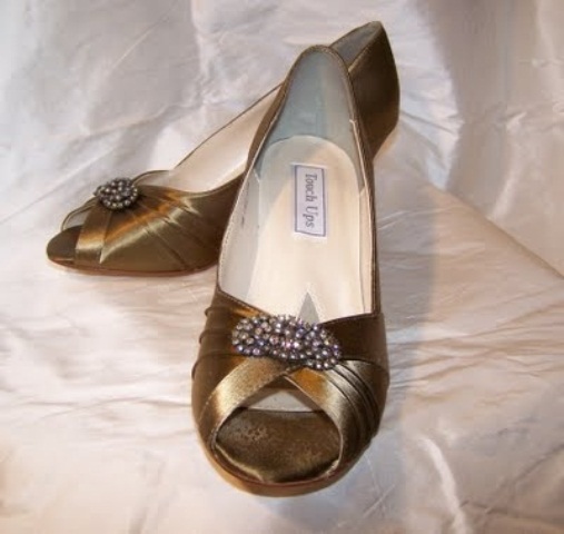gorgeous-vintage-wedding-shoes