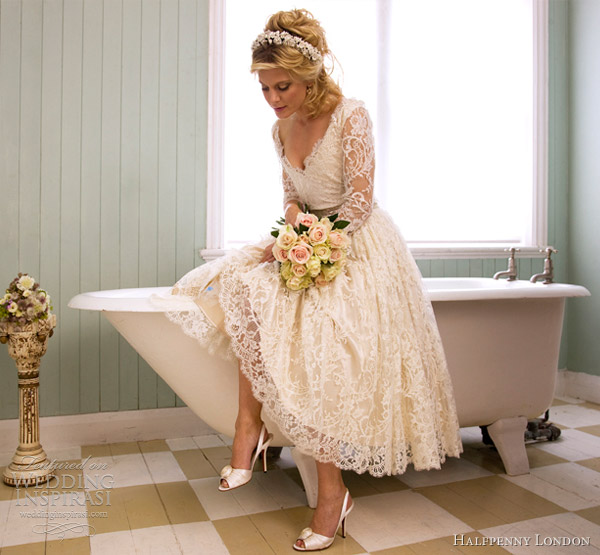 retro-chic-wedding-dresses-by-kate-halfpenny