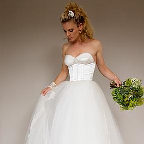 retro-chic-wedding-dresses-by-kate-halfpenny-12