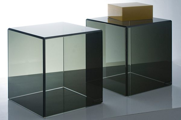 acrylic-furniture-a-sleek-style-19