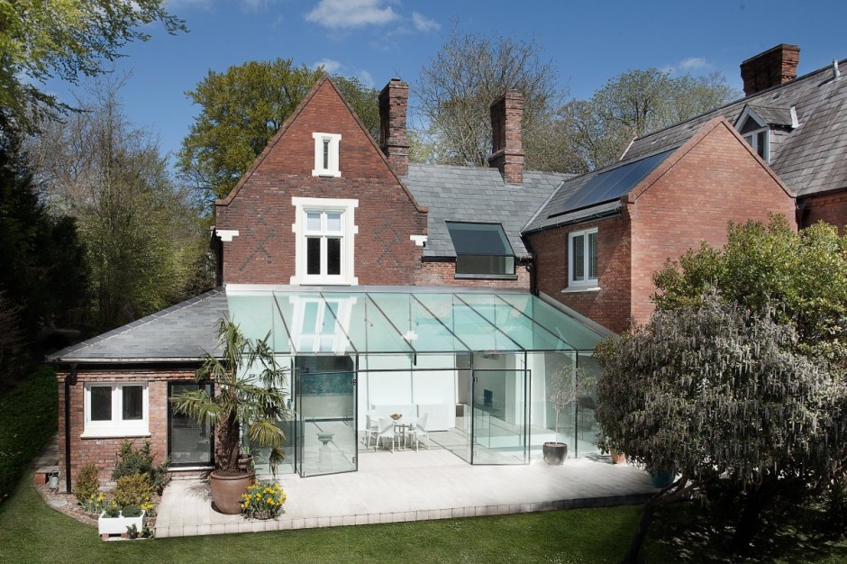 delightful-traditional-house
