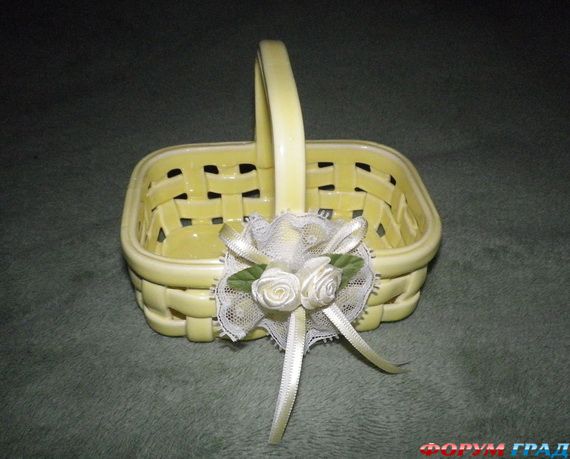 easter-holiday-basket-35