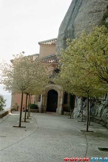 Храм Монсеррат в Каталонии