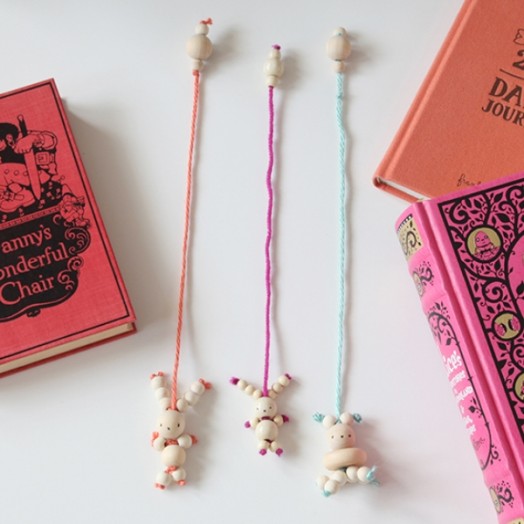 amusing-bead-bunny-bookmark-1