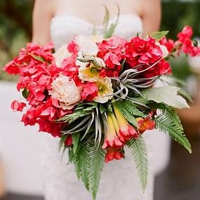 bright-and-playful-fuchsia-wedding-10