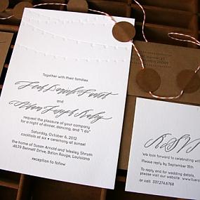 calligraphy-and-kraft-paper-wedding-invitations-2