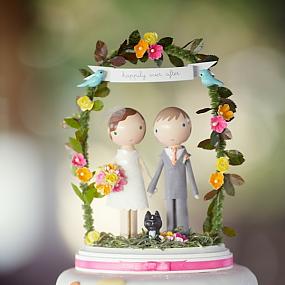 cute-cake-toppers-for-wedding-cakes-6