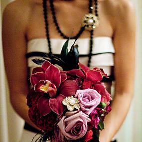 deep-red-bridal-bouquet